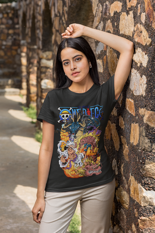 "ONE PIECE" OVERSIZED UNISEX T-SHIRT.